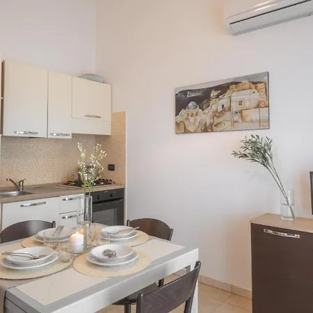 Διαμέρισμα Stylish Le Fontane No2941 *